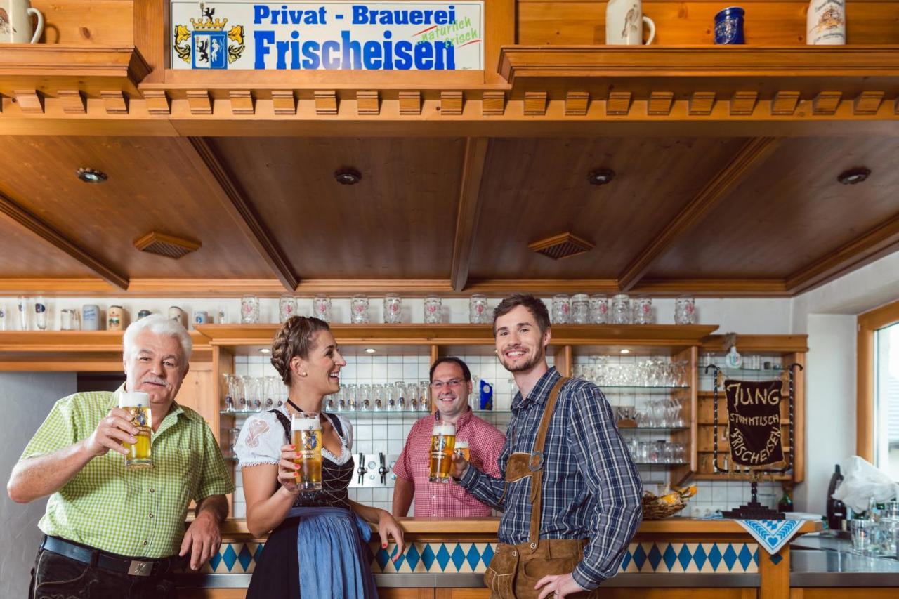 Brauerei Und Gasthof Frischeisen Kelheim Esterno foto